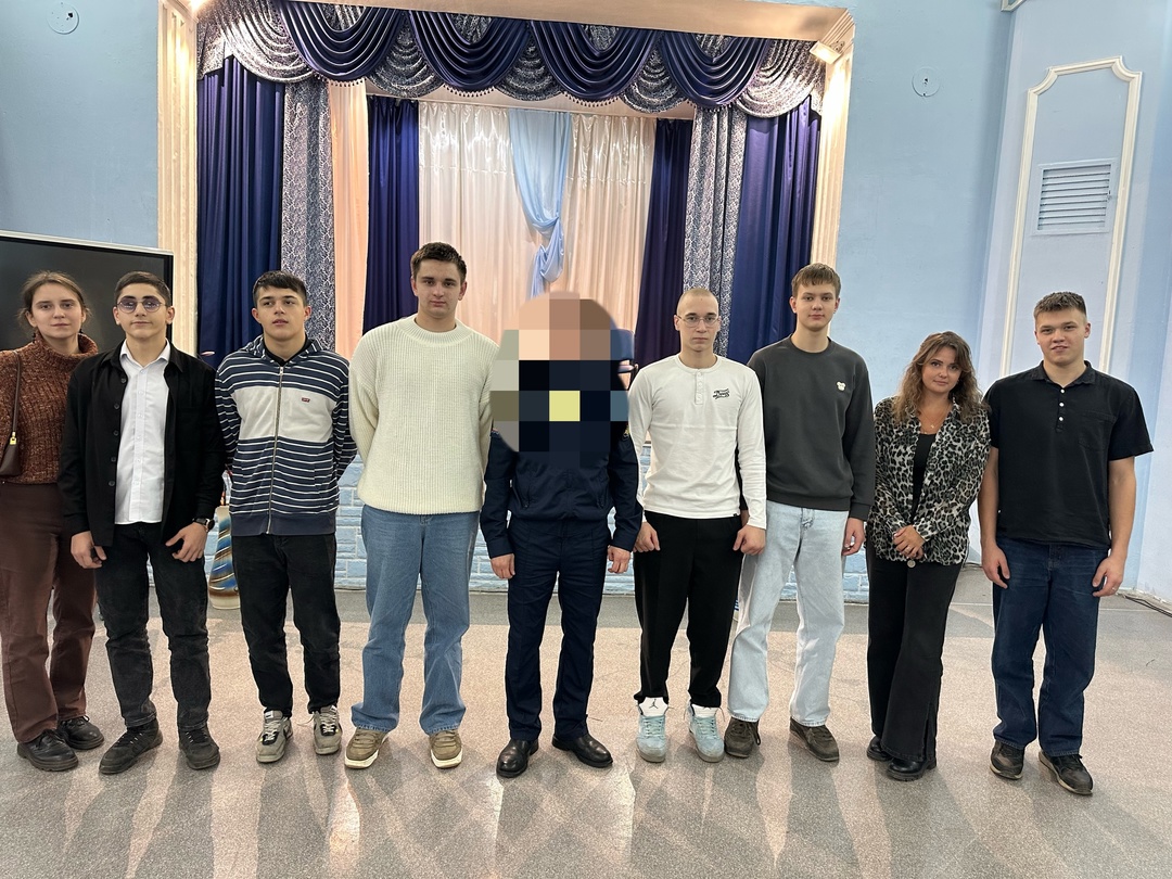 Встреча с сотрудником Рязанского гвардейского высшего воздушно-десантного ордена Суворова дважды Краснознаменное командного училища.